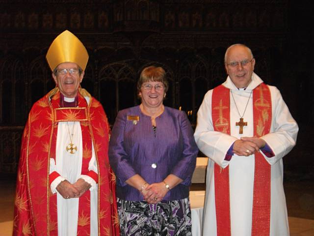 Lynne with Bishop John Packer and Bishop Nigel after the service